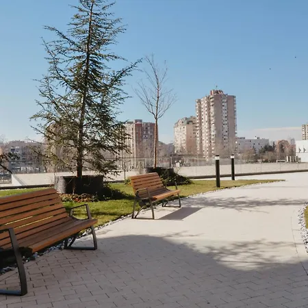 Premium Planet Deluxe