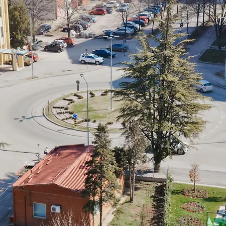 Premium Planet Deluxe Apartmán Ni
