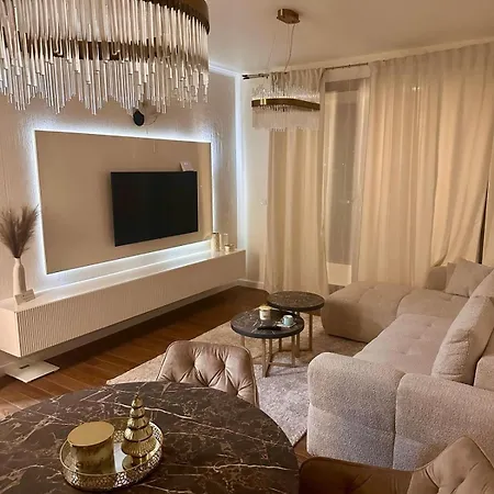 Premium Planet Deluxe Apartment *