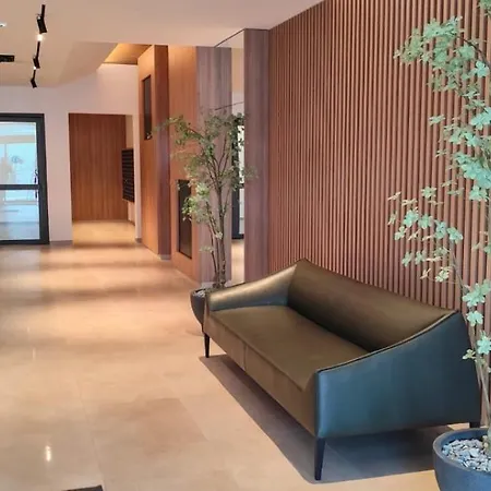 Premium Planet Deluxe & Ni