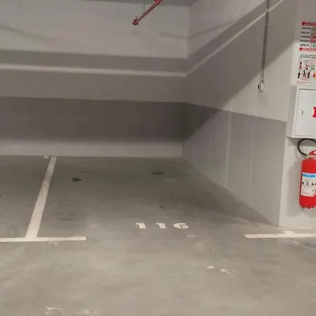 Premium Planet Deluxe & *