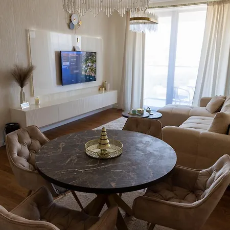 Premium Planet Deluxe & Ni