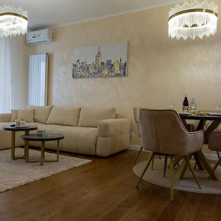 Premium Planet Deluxe & *