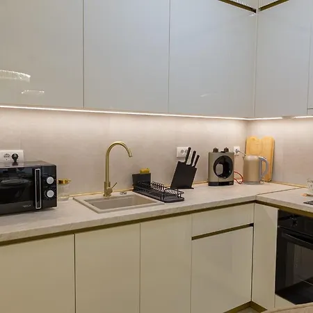 Premium Planet Deluxe &