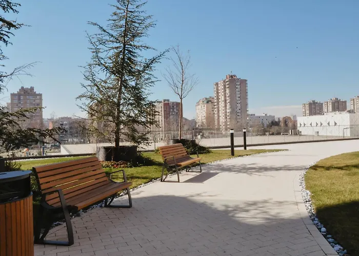 Premium Planet Deluxe