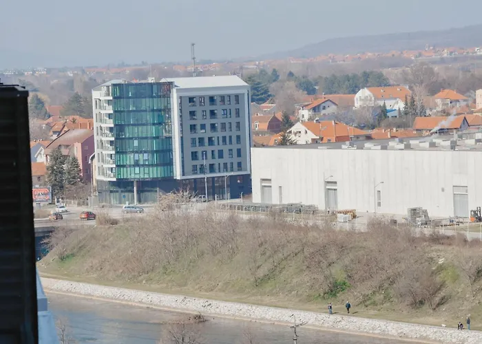 Premium Planet Deluxe *