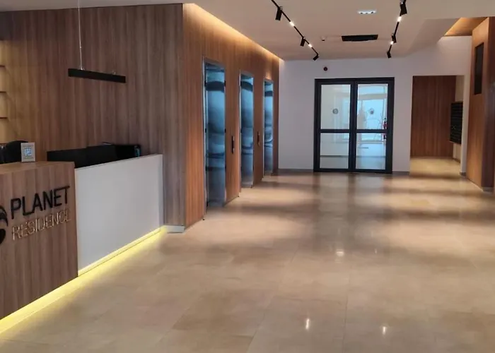 Premium Planet Deluxe Apartament Ni